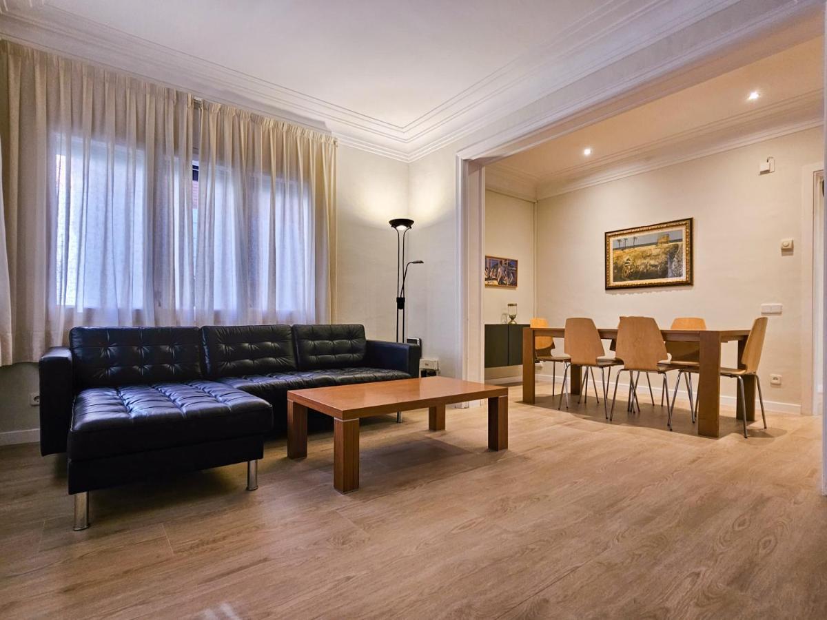 Classbedroom Park Gueell Apartment Barcelona Exterior foto